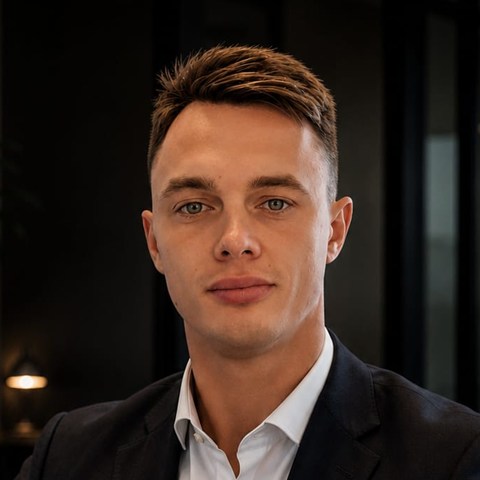 Artur Kazibajevs, boekhouder en oprichter van Easyboeken
